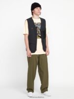 Z0ZR08196 Black Men Skate Vitals Alec Majerus Vest Volcom Clothing - Image 2