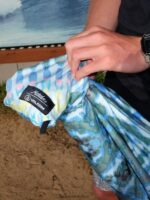 Z0ZR08666 Tie Dye Men Packable Beach Towel Volcom x Matador Surf - Image 13